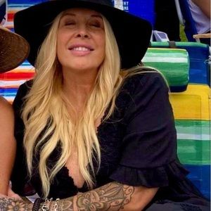 Meet your Posher, Monica